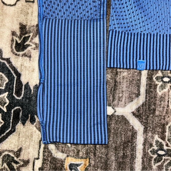 Lululemon Rest Less Cropped Half Zip Womens Size 6 Grid Wrapped Blue Nile Night - Picture 5 of 6